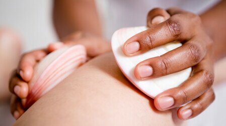 Massage aux coquillages chauds Massage coquillages